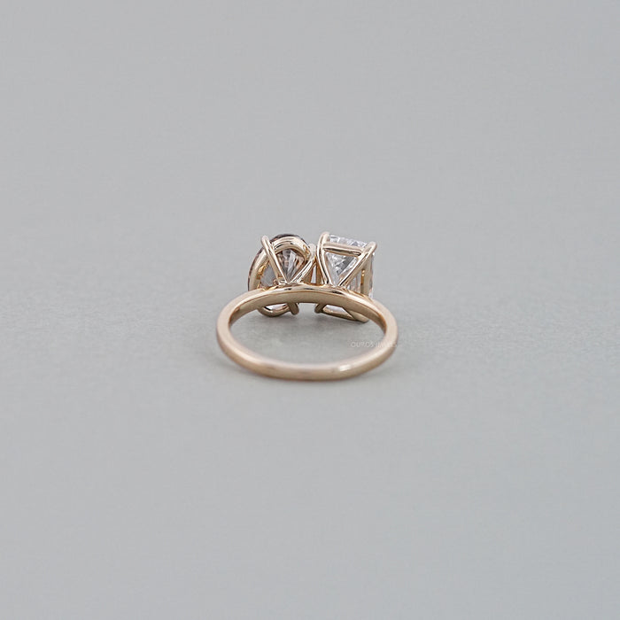 Emerald And Champagne Oval Diamond Toi et Moi Ring