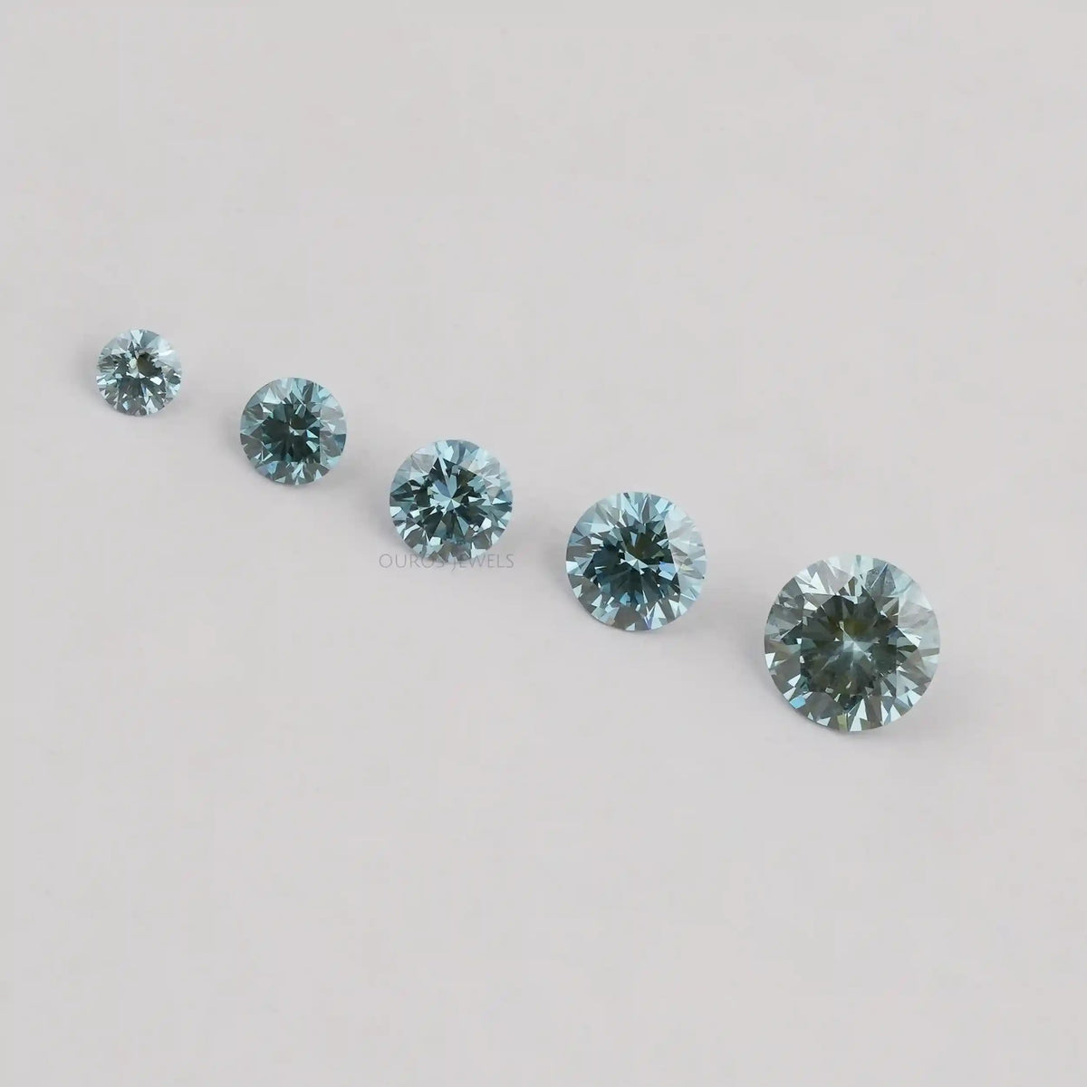 Colored Blue Round Cut Lab Diamond