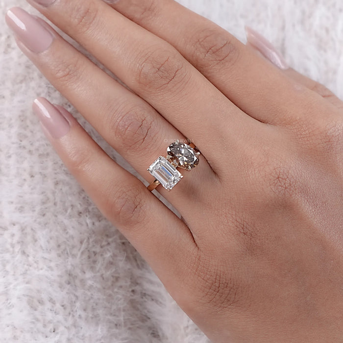 Emerald And Champagne Oval Diamond Toi et Moi Ring