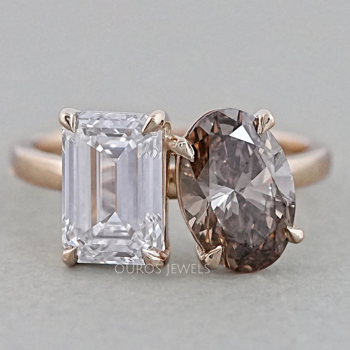 Emerald And Champagne Oval Diamond Toi et Moi Ring