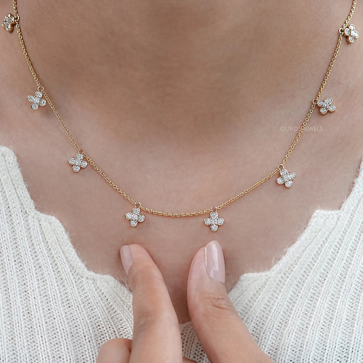 Daisy Flower Bezel Set Chain Station Necklace Necklaces