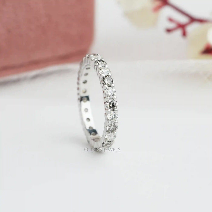 olive diamond wedding band