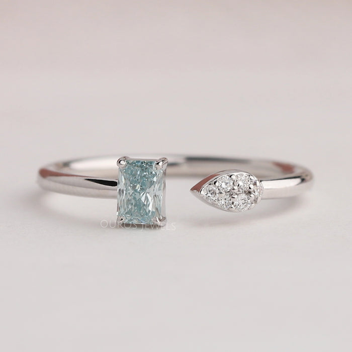 Green Radiant and Round Diamond Toi Et Moi Ring