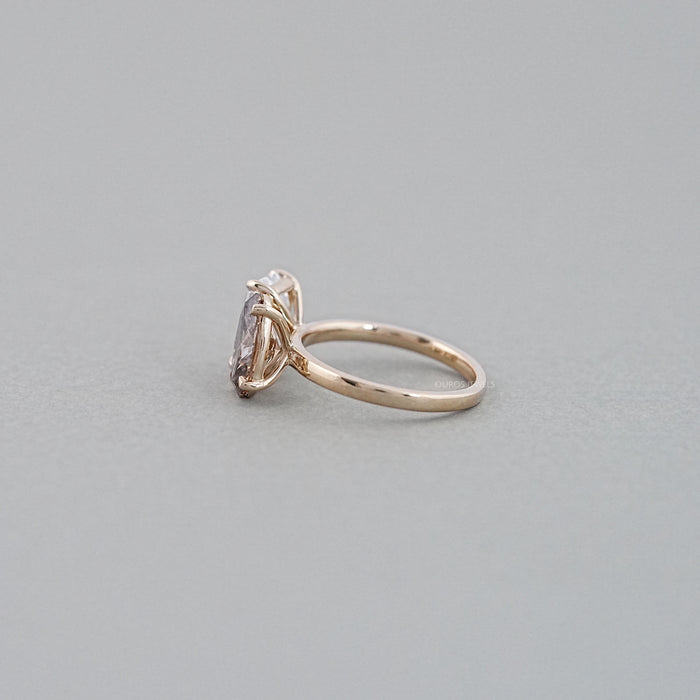 Emerald And Champagne Oval Diamond Toi et Moi Ring