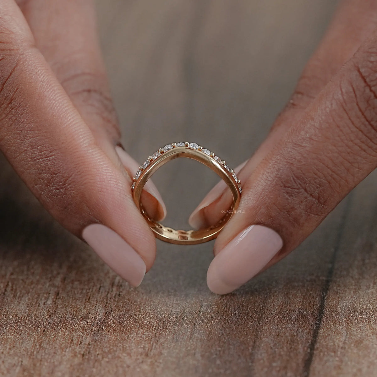 Round Lab Diamond Double Wave Curved Band Rings