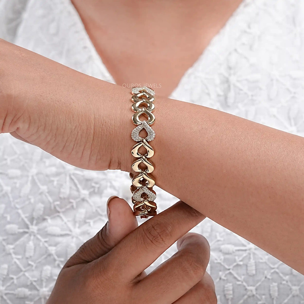 Pave Set Heart Link Bracelet Bracelet