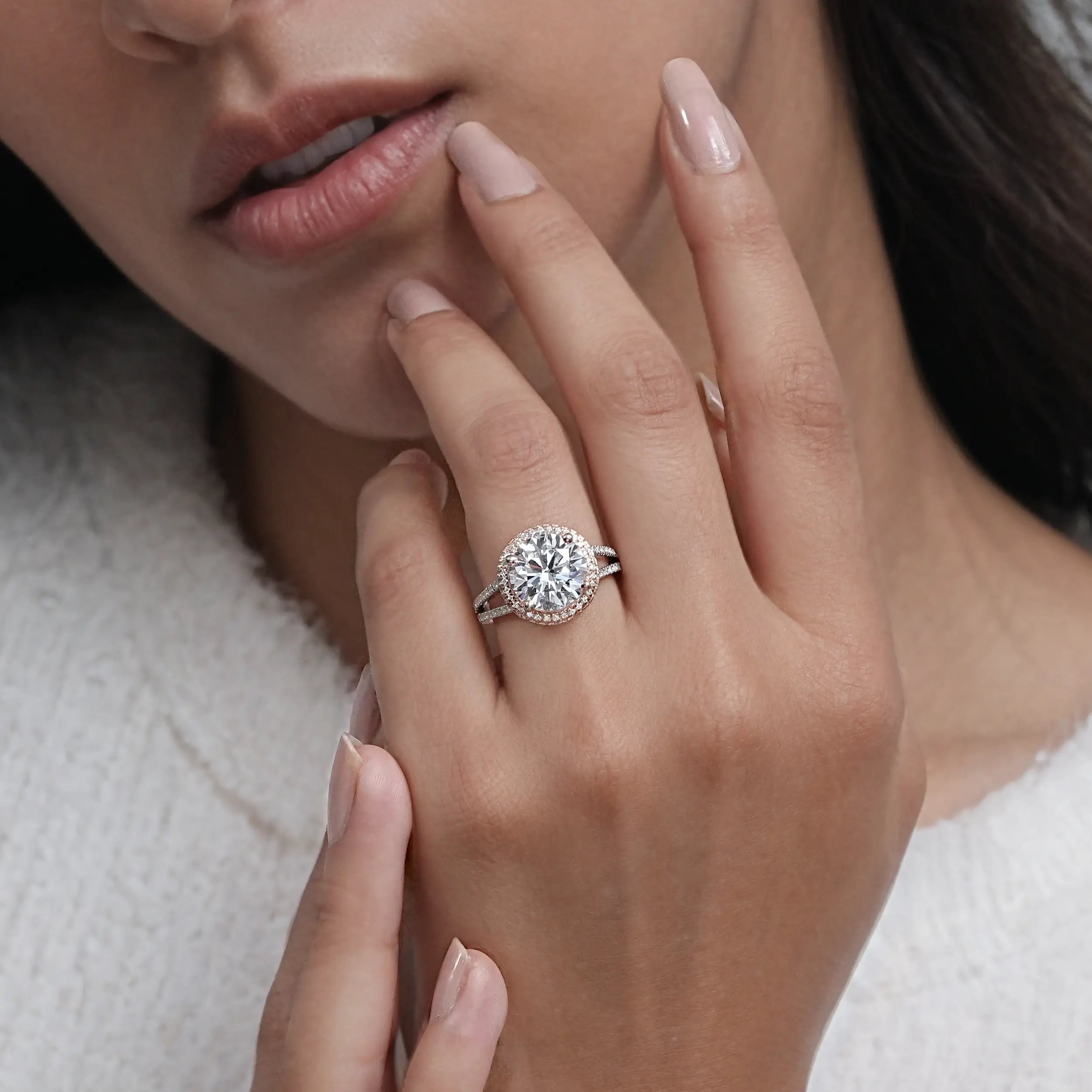 round diamond split shank ring