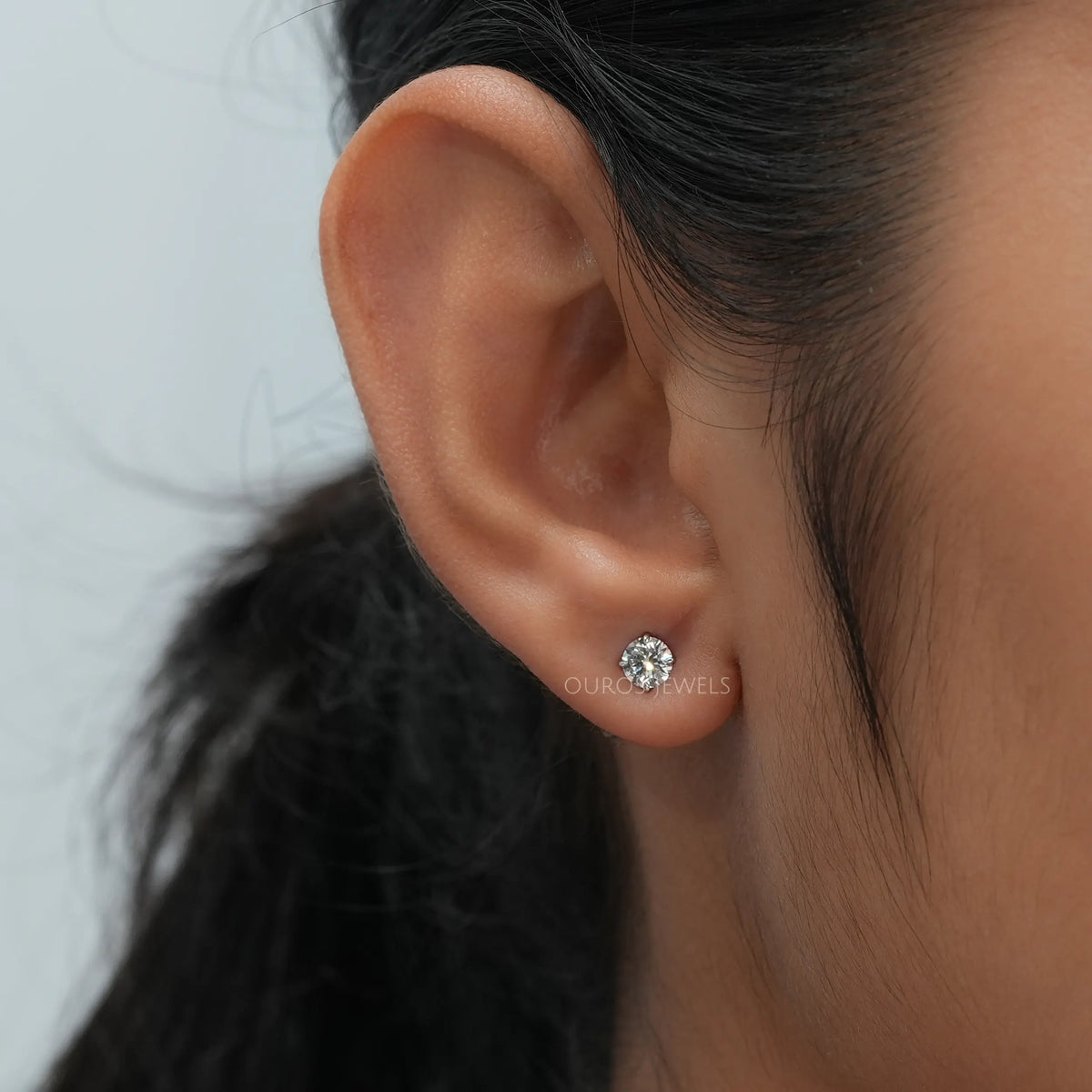 Single Round Lab Grown Diamond Stud Earrings