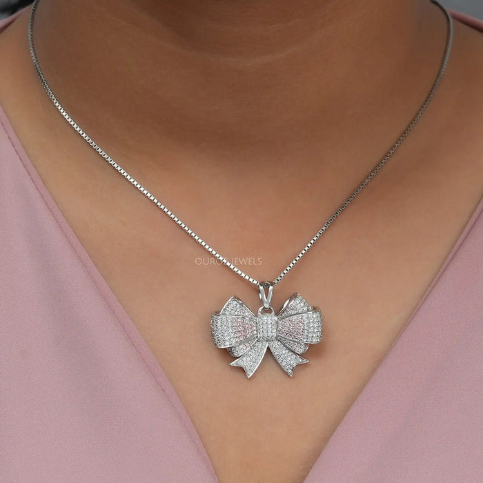 [A Women wearing Bow Shape Diamond Pendant]-[Ouros Jewels]