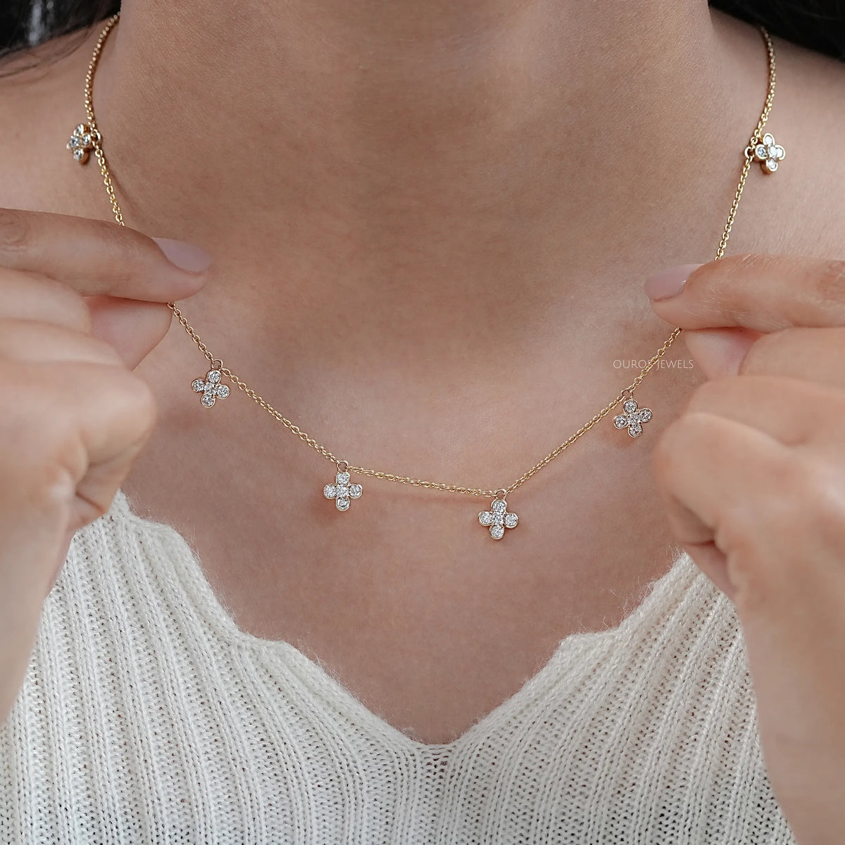 Daisy Flower Bezel Set Chain Station Necklace Necklaces