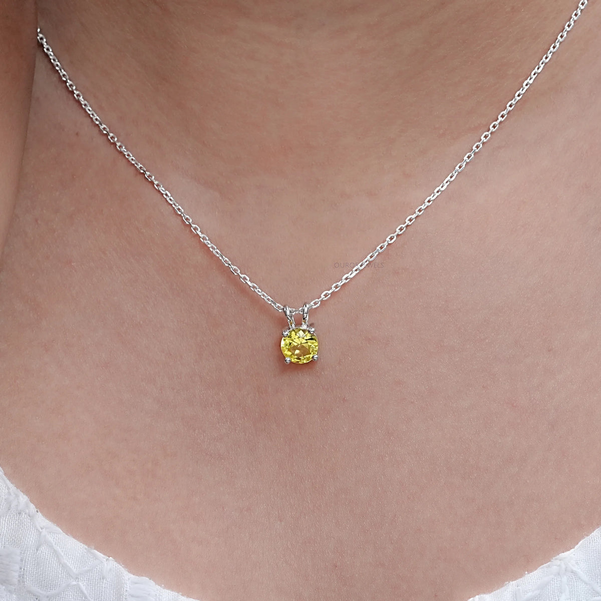 Round Shape Solitaire Lab Gemstone Pendant Necklaces
