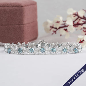 Pear-Shaped Flower Diamond Bracelet