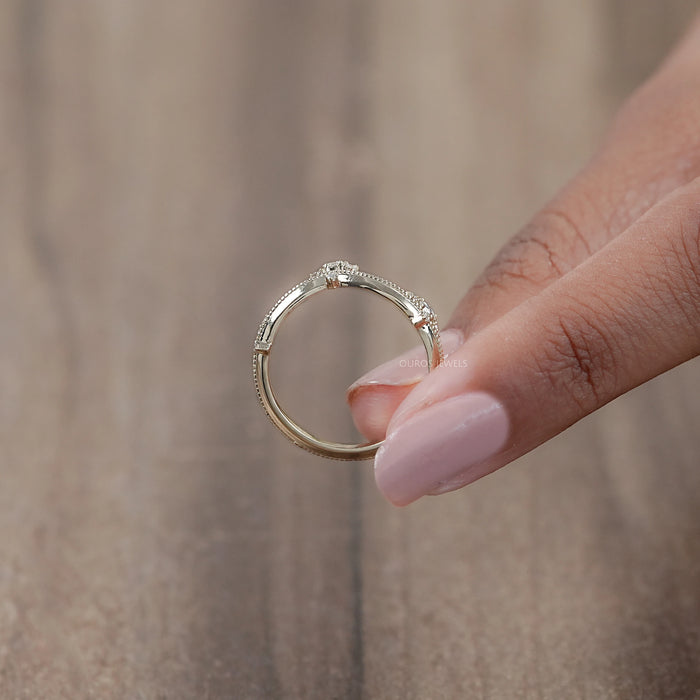 Round Diamond Crown Style Chevron Ring