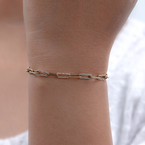 Round Lab Diamond Paperclip Link Bracelet 