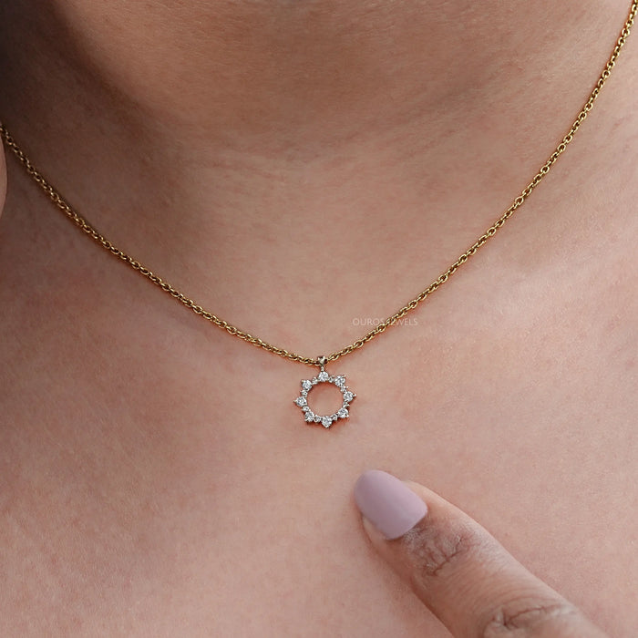 Round Diamond Sun Outline Circle Pendant