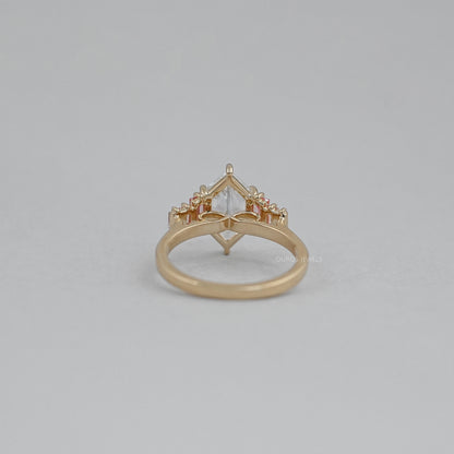 Dutch Marquise Diamond Ring With Baguette