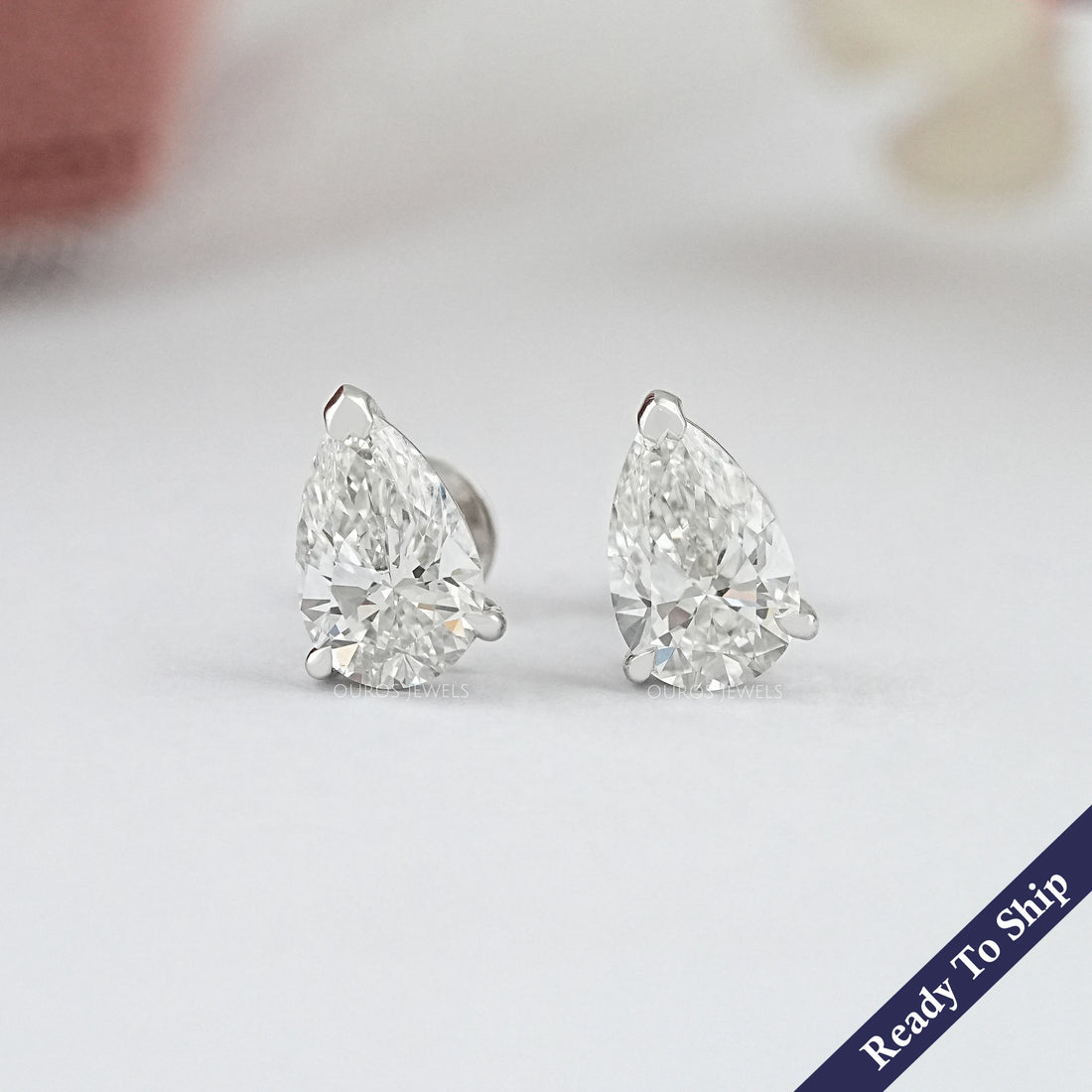 Pear Lab Diamond Stud Earrings Earrings