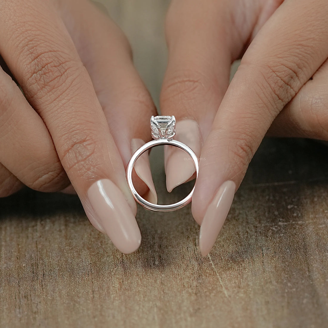 Emerald Cut Tulip Basket Set Engagement Ring Ring