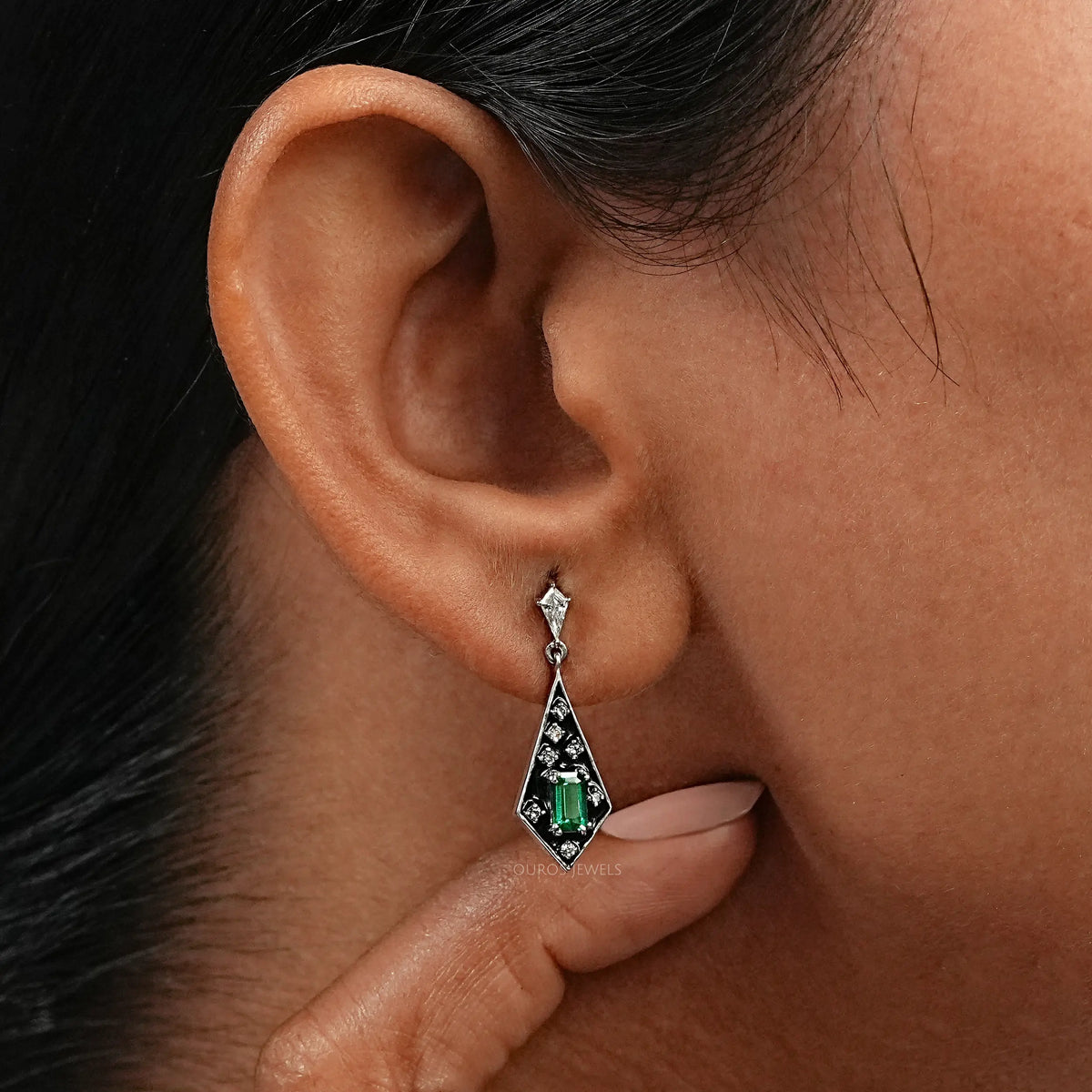 Black Enamel Flush Set Drop Earrings Earring