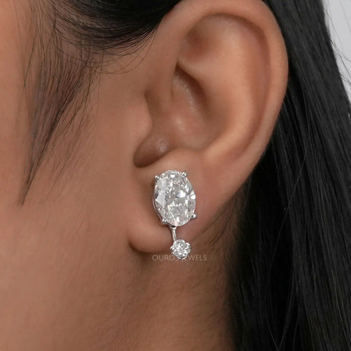 [A Women wearing Floral Cut Jack Earrings]-[Ouros Jewels]