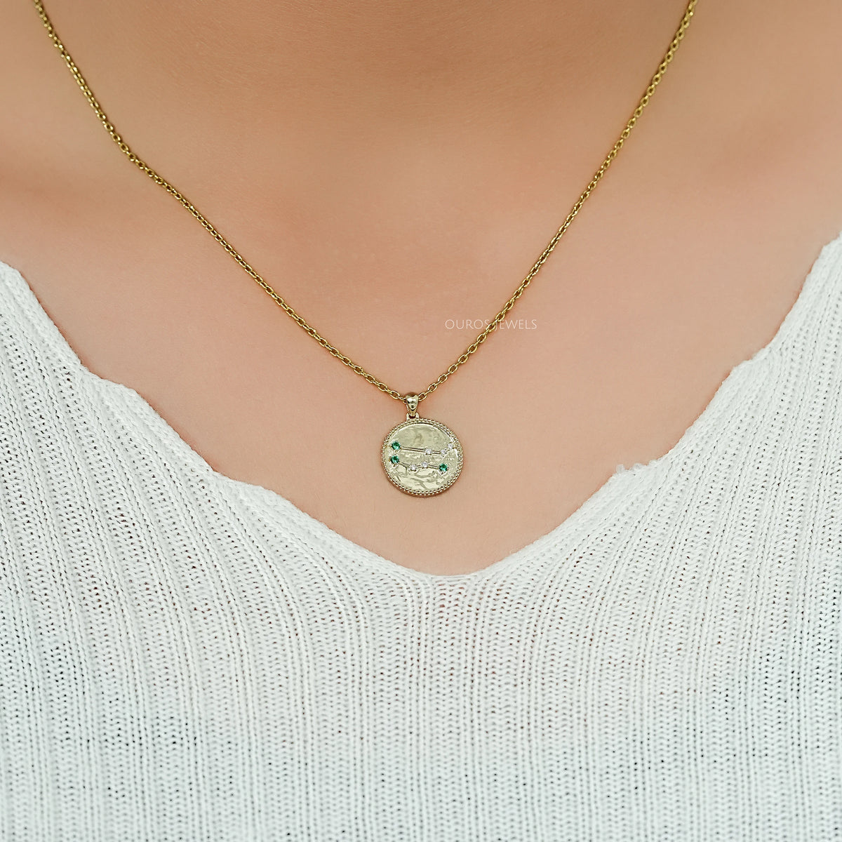 Gemini Zodiac Sign Emerald Gemstone Pendant Necklaces