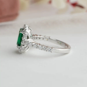 White Gold Accent Diamond Ring With Stunning Green gemstone