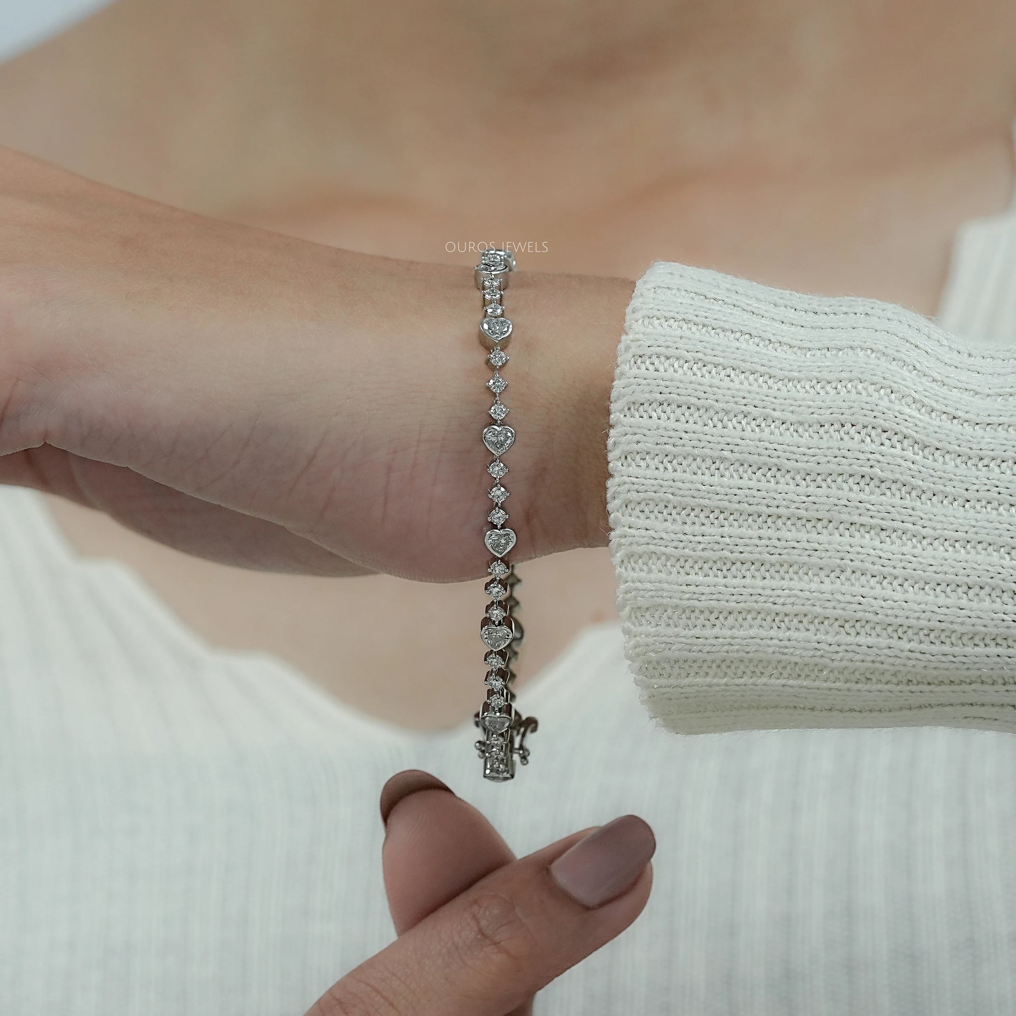 Heart And Round Diamond Bezel Set Bracelet Bracelet