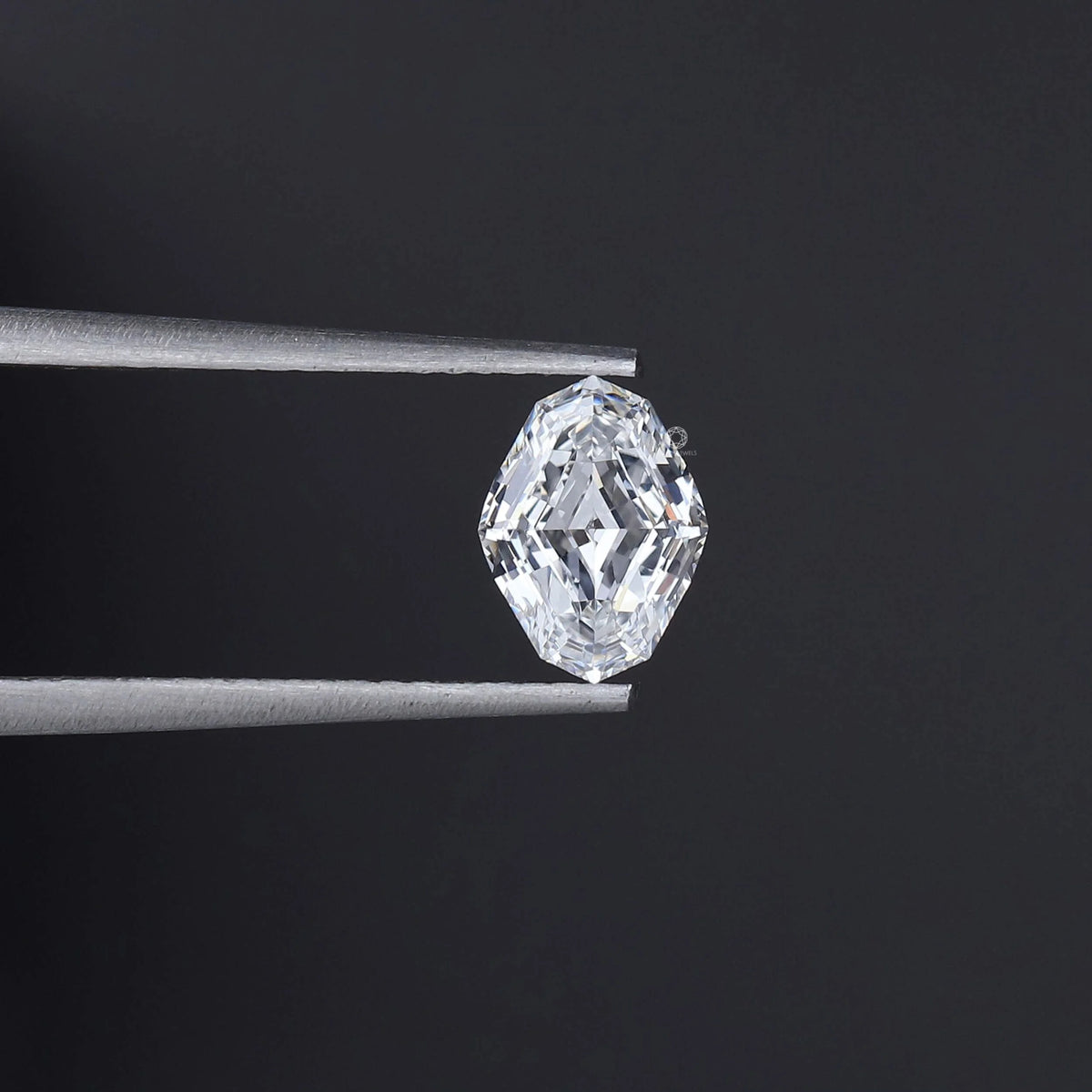 Modified Lozenge Step Cut Loose Diamond