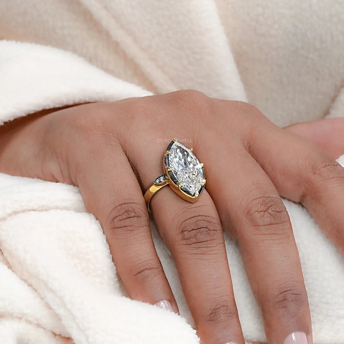 Meryl Streep Golden Globes Awards - Marquise Diamond Ring