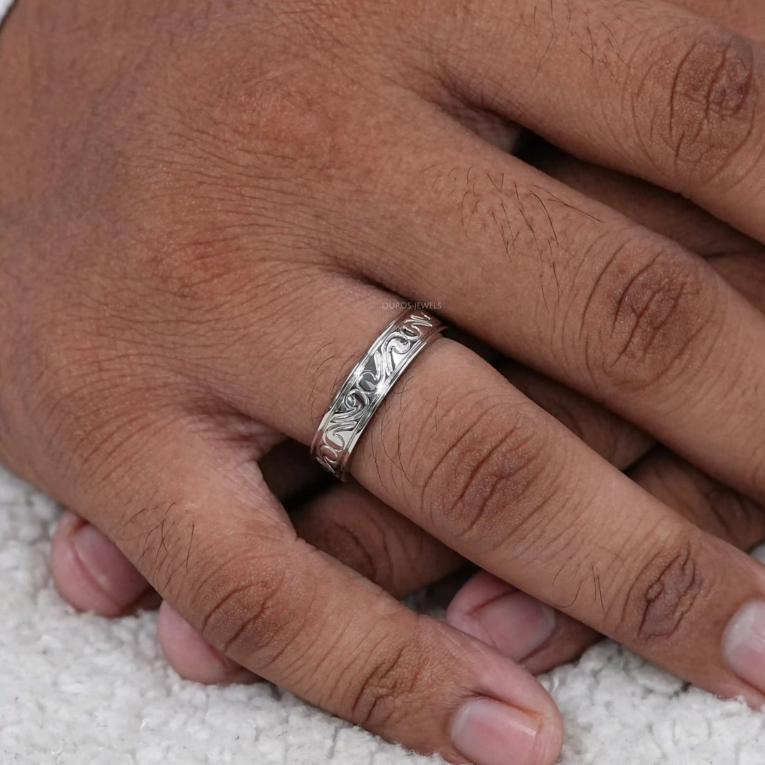 Scroll Engraved Wedding Men's Bands Rings