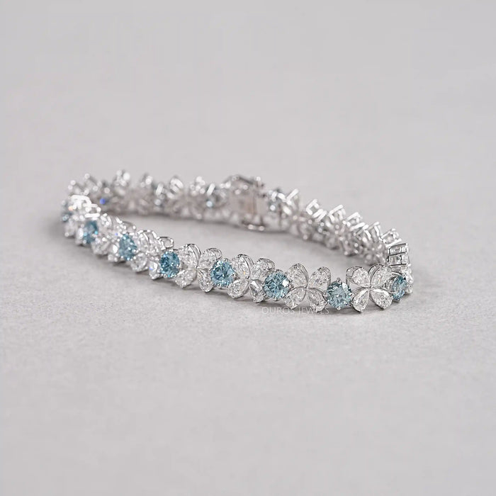 Pear-Shaped Flower Diamond Bracelet