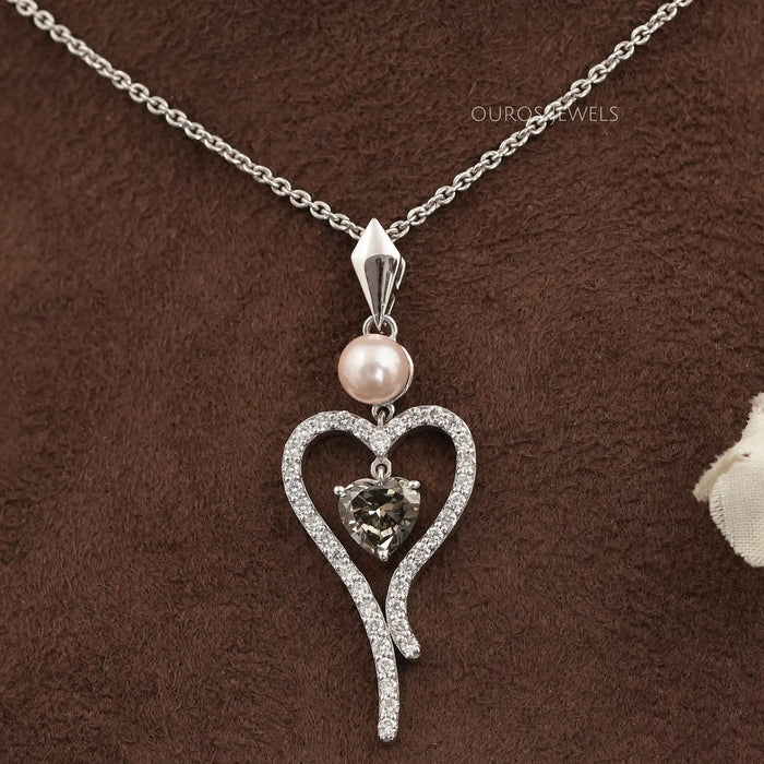 Pearl And Olive Heart Diamond Pendant 