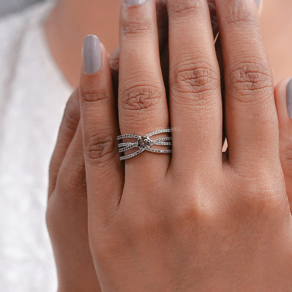 Brown Round Diamond Crossover Wedding Ring Ring