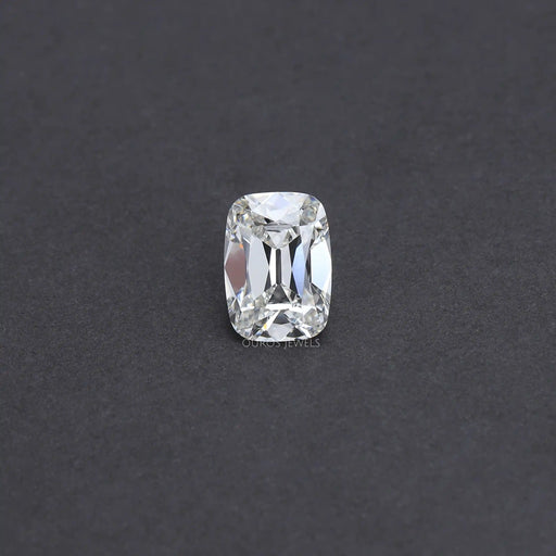 beautifull cushion cut lab grown diamond