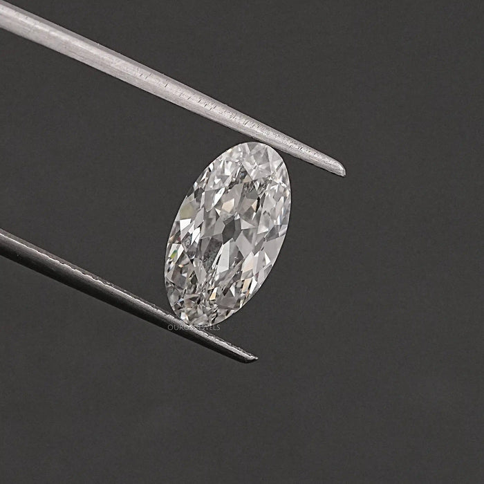 Moval Shaped Lab Grown Diamond