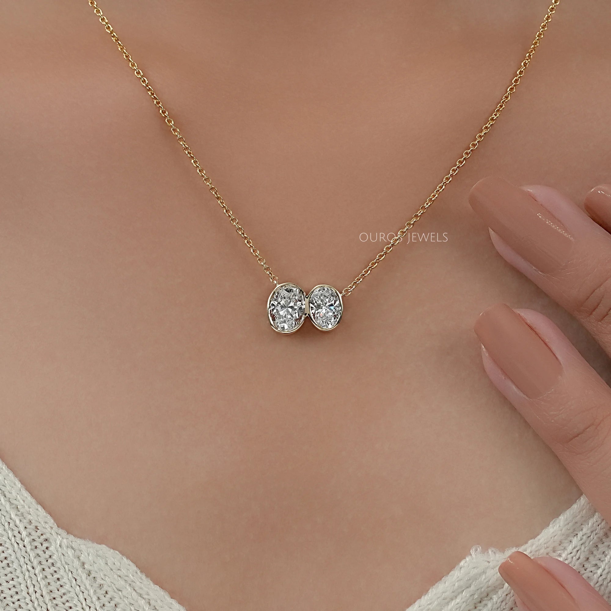 Duo Oval Diamond Bezel Toi Et Moi Pendant Necklaces