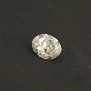 stunning oval cut lab diamond in H color with VS clarity