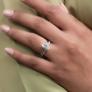 Oval Cut Diamond Ring With Wedding Band