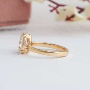 yellow gold diamond toi moi ring in VS clarity