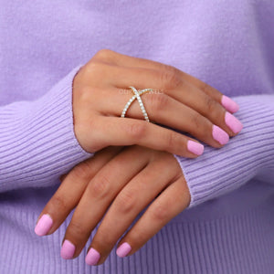 Criss Cross Style Round Cut Diamond Ring