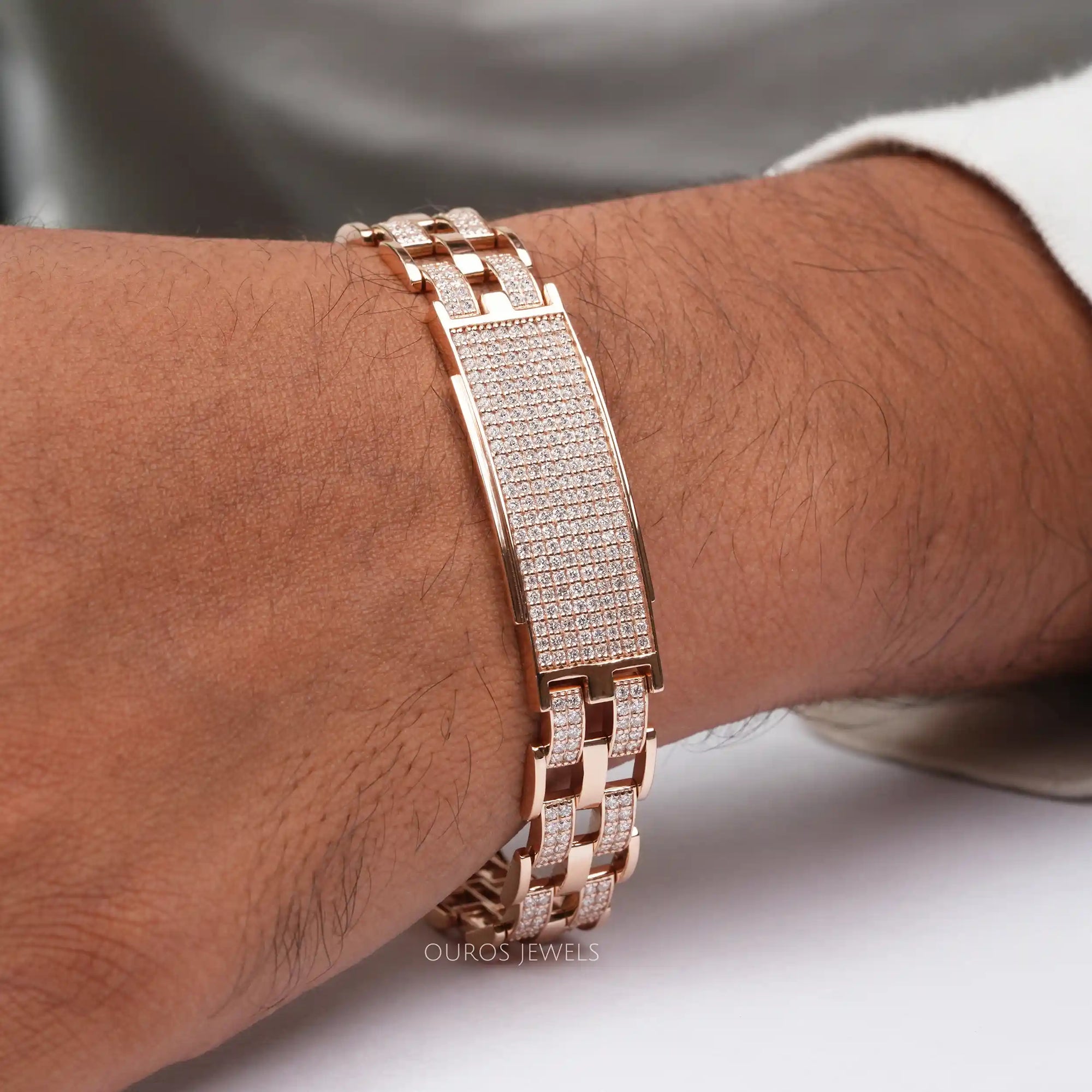 Charming Design Bracelet For Men's