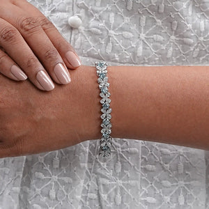 Pear-Shaped Flower Diamond Bracelet