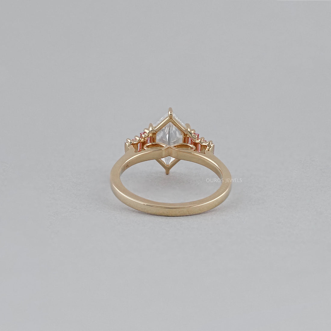 Dutch Marquise Diamond Ring With Baguette