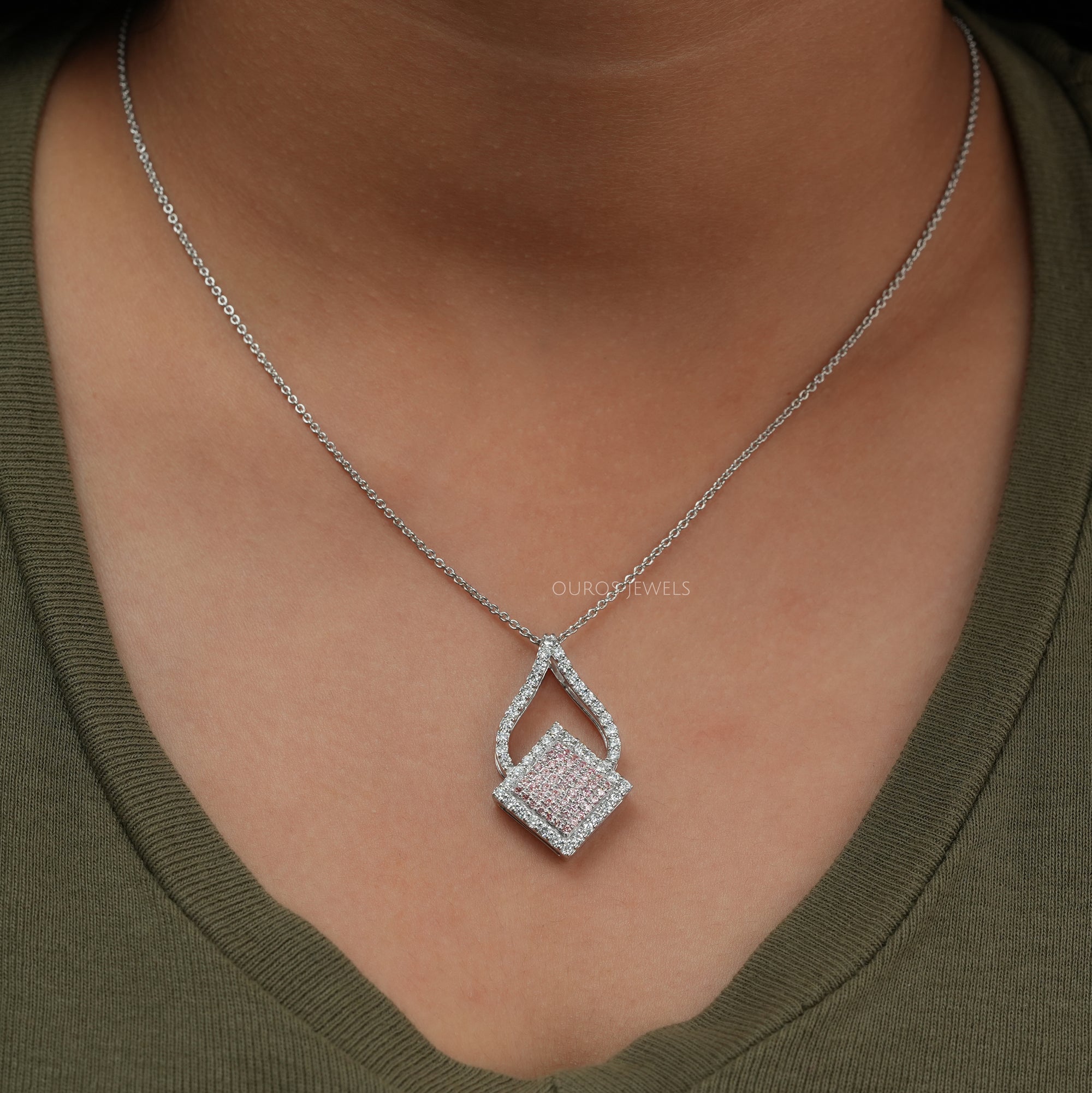 Fancy Pink Round Cluster Diamond Pendant Necklaces