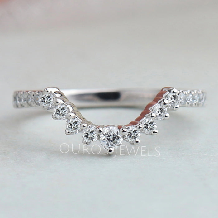 Curved Round Diamond Wedding Band