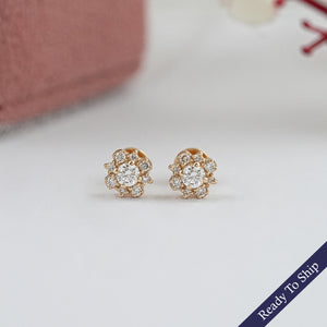 Lab Grown Cluster Diamond Studs