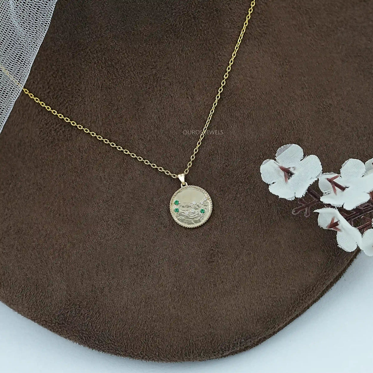 Gemini Zodiac Sign Emerald Gemstone Pendant