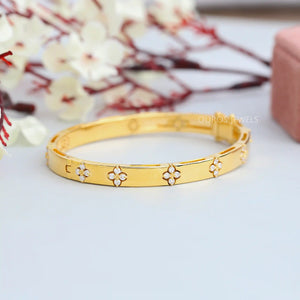 Round Diamond Flush Setting Gold Bangle