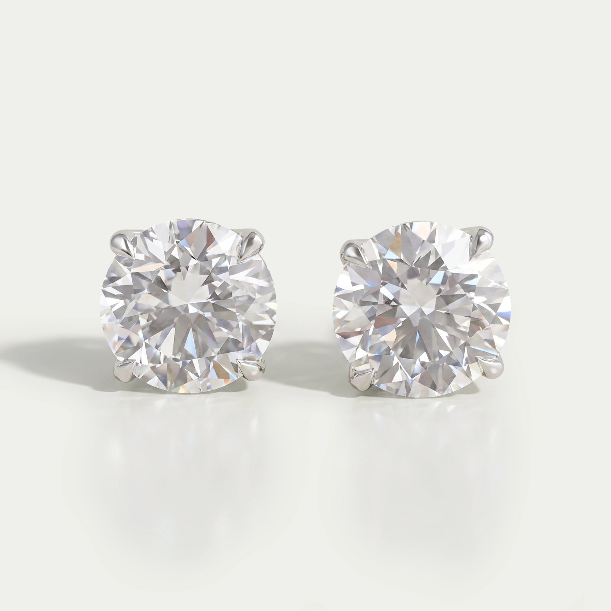Round Cut Lab Diamond Stud Molly Sims - 96th Annual Academy Awards Earrings