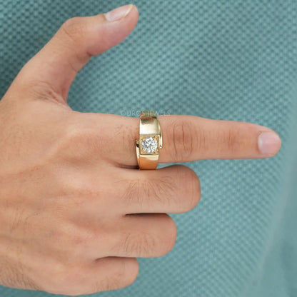 Round Cut Lab Grown Diamond Solitaire Wedding Men's Ring